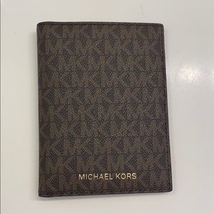 Michael Kors Bifold